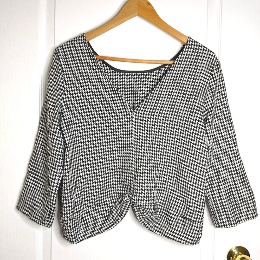 2/$45 Zara Collection Black & White Houndstooth Crop Top